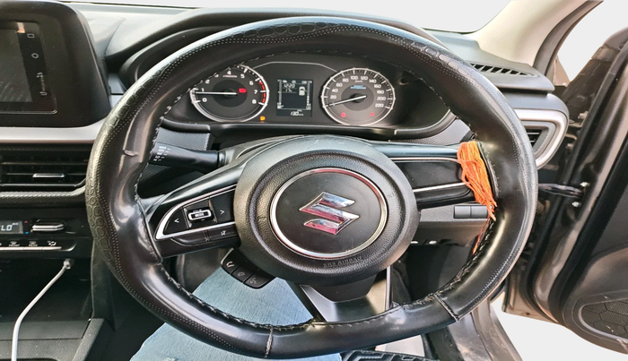 2022 Maruti BREZZA VXI SMART HYBRID, Petrol, Manual, 73,897 km, interior