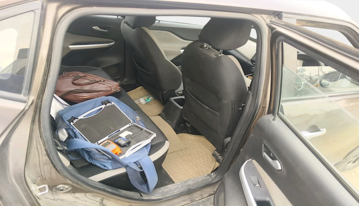 2022 Nissan MAGNITE XV MT, Petrol, Manual, 53,722 km, interior