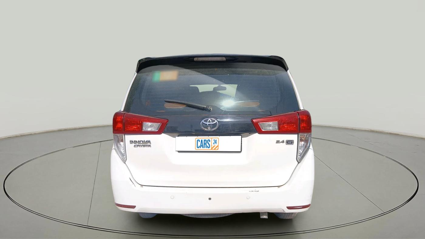 2017 Toyota Innova Crysta 2.4 GX 8 STR, Diesel, Manual, 1,32,171 km, exterior