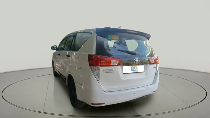 2017 Toyota Innova Crysta 2.4 GX 8 STR, Diesel, Manual, 1,32,171 km, exterior
