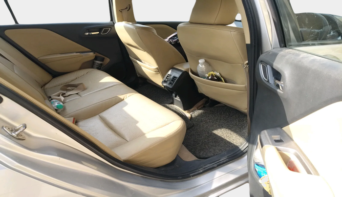2017 Honda City 1.5L I-DTEC VX, Diesel, Manual, 2,05,173 km, interior