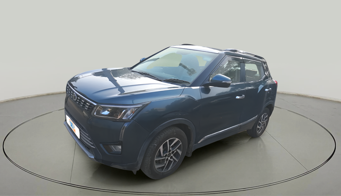 2022 Mahindra XUV300 W8 (O) 1.5 DIESEL AMT, Diesel, Automatic, 88,533 km, exterior