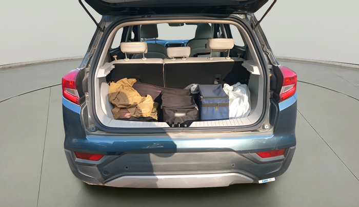 2022 Mahindra XUV300 W8 (O) 1.5 DIESEL AMT, Diesel, Automatic, 88,533 km, exterior