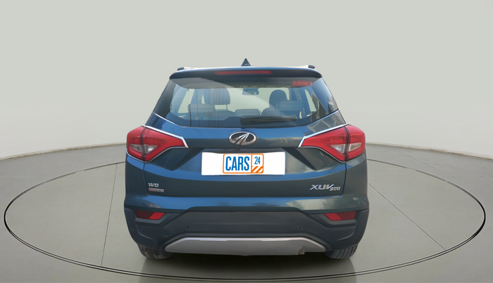 2022 Mahindra XUV300 W8 (O) 1.5 DIESEL AMT, Diesel, Automatic, 88,533 km, exterior