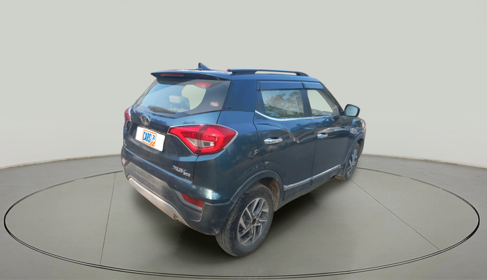 2022 Mahindra XUV300 W8 (O) 1.5 DIESEL AMT, Diesel, Automatic, 88,533 km, exterior