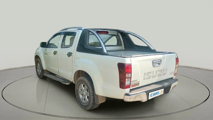 2017 ISUZU D-Max V Cross 4*4 MT, Diesel, Manual, 1,93,000 km, exterior