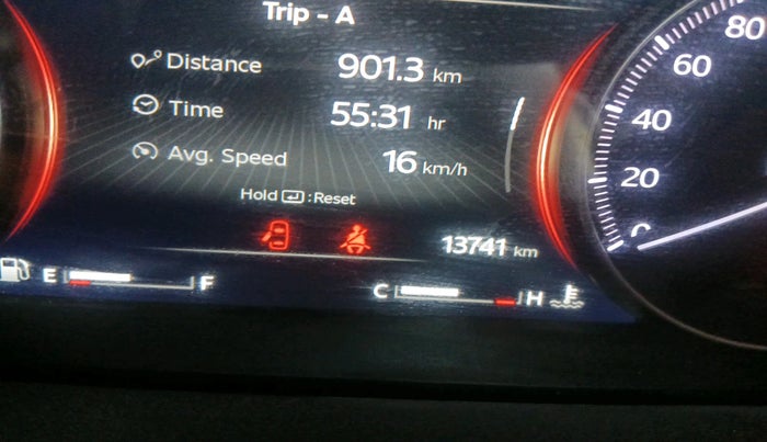 2024 Mahindra SCORPIO-N Z8 Select Petrol MT, Petrol, Manual, 13,741 km, interior