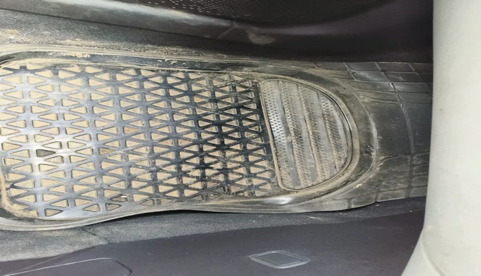 2024 Tata ALTROZ XZ PLUS SUNROOF CNG, Petrol, Manual, 14,492 km, interior