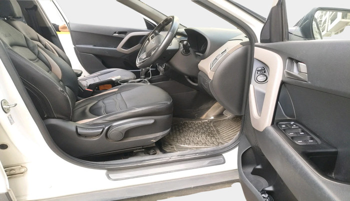 2017 Hyundai Creta SX PLUS AT 1.6 DIESEL, Diesel, Automatic, 65,091 km, interior