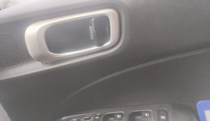 2021 Hyundai VENUE S+ 1.2, Petrol, Manual, 48,393 km, interior