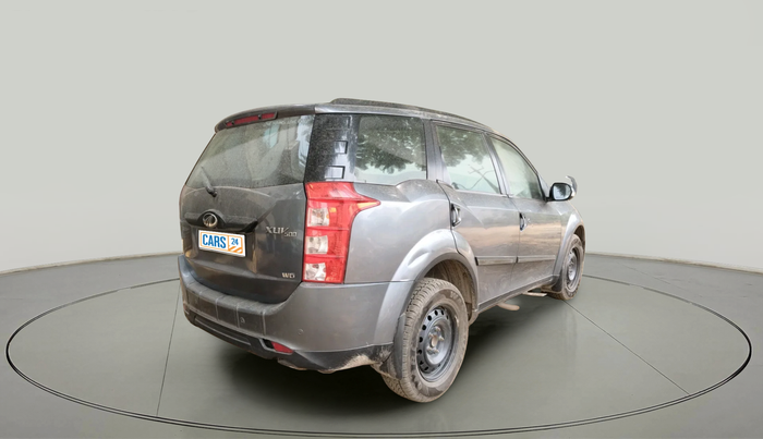 2017 Mahindra XUV500 W6 1.99, Diesel, Manual, 2,06,584 km, exterior