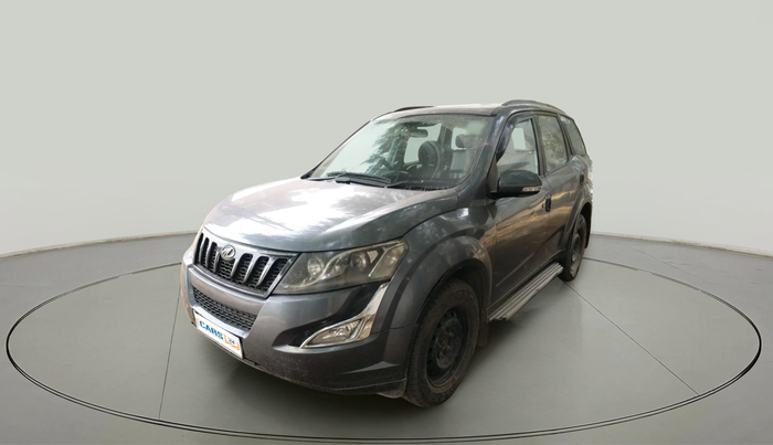 2017 Mahindra XUV500 W6 1.99, Diesel, Manual, 2,06,584 km, exterior