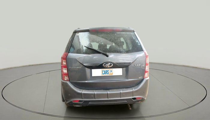 2017 Mahindra XUV500 W6 1.99, Diesel, Manual, 2,06,584 km, exterior