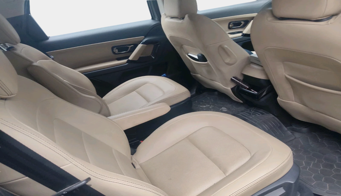 2021 Tata Safari XZA PLUS, Diesel, Automatic, 81,169 km, interior