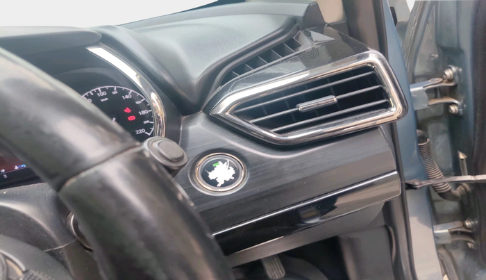 2021 Tata Safari XZA PLUS, Diesel, Automatic, 81,169 km, interior