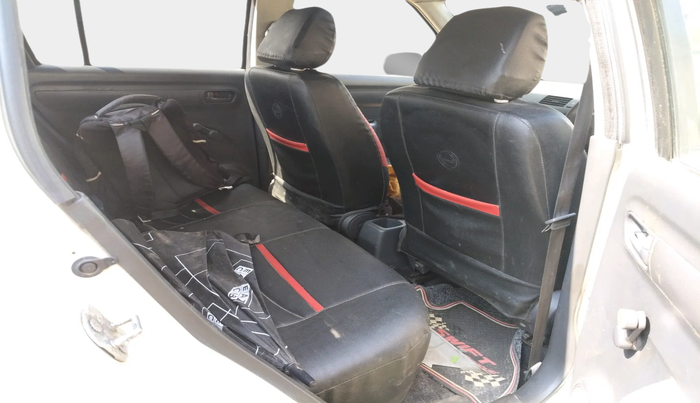 2011 Maruti Swift LXI, Petrol, Manual, 1,66,013 km, interior