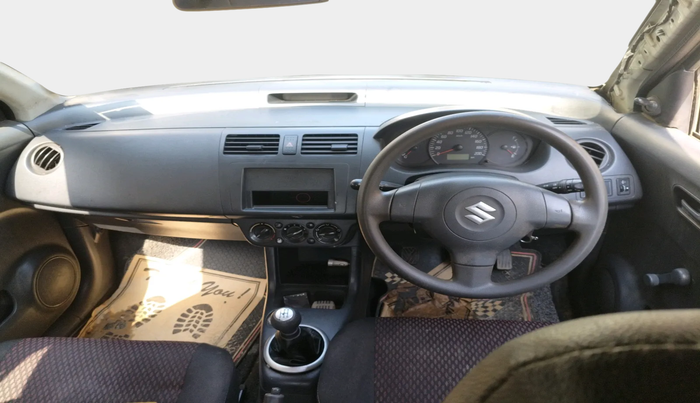 2011 Maruti Swift LXI, Petrol, Manual, 1,66,013 km, interior