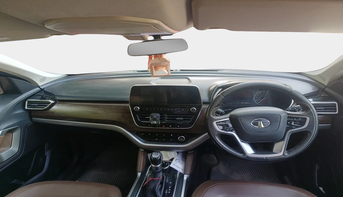 2020 Tata Harrier XZA 2.0L, Diesel, Automatic, 99,195 km, interior