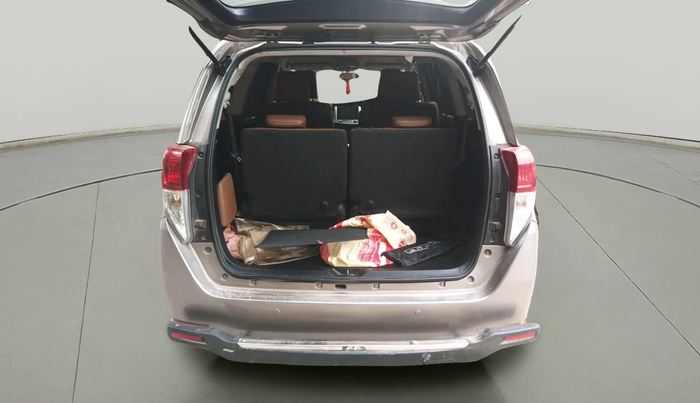 2016 Toyota Innova Crysta 2.7 ZX AT 7 STR, Petrol, Automatic, 77,800 km, exterior