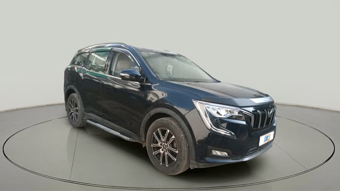 2021 Mahindra XUV700 AX7 Petrol MT 7 STR, Petrol, Manual, 64,345 km, exterior