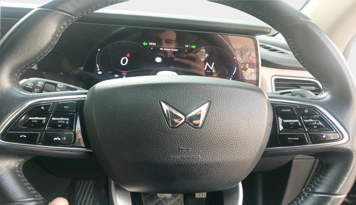 2021 Mahindra XUV700 AX7 Petrol MT 7 STR, Petrol, Manual, 64,345 km, interior