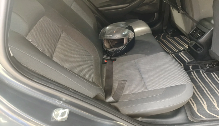 2019 KIA SELTOS HTK 1.5 PETROL, Petrol, Manual, 1,05,856 km, interior