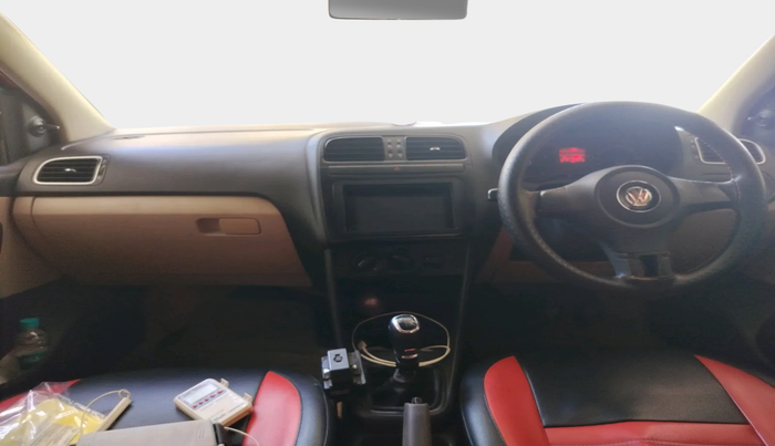 2010 Volkswagen Polo COMFORTLINE 1.2L PETROL, Petrol, Manual, 1,05,780 km, interior
