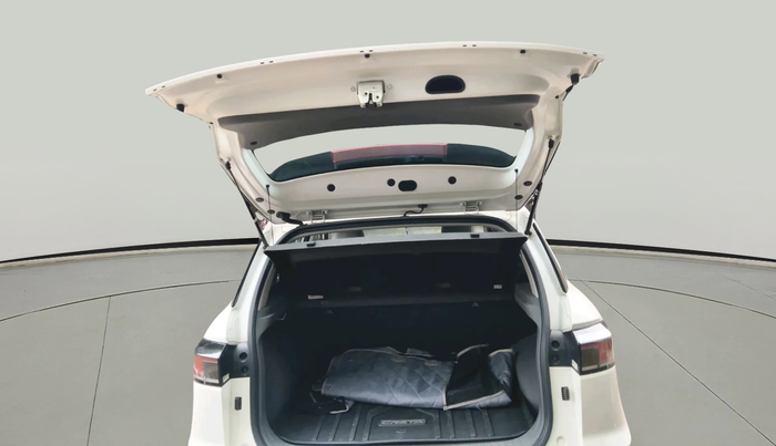 2024 Hyundai Creta Creta SX (O) 1.5 MPI IVT, Petrol, Automatic, 8,709 km, exterior