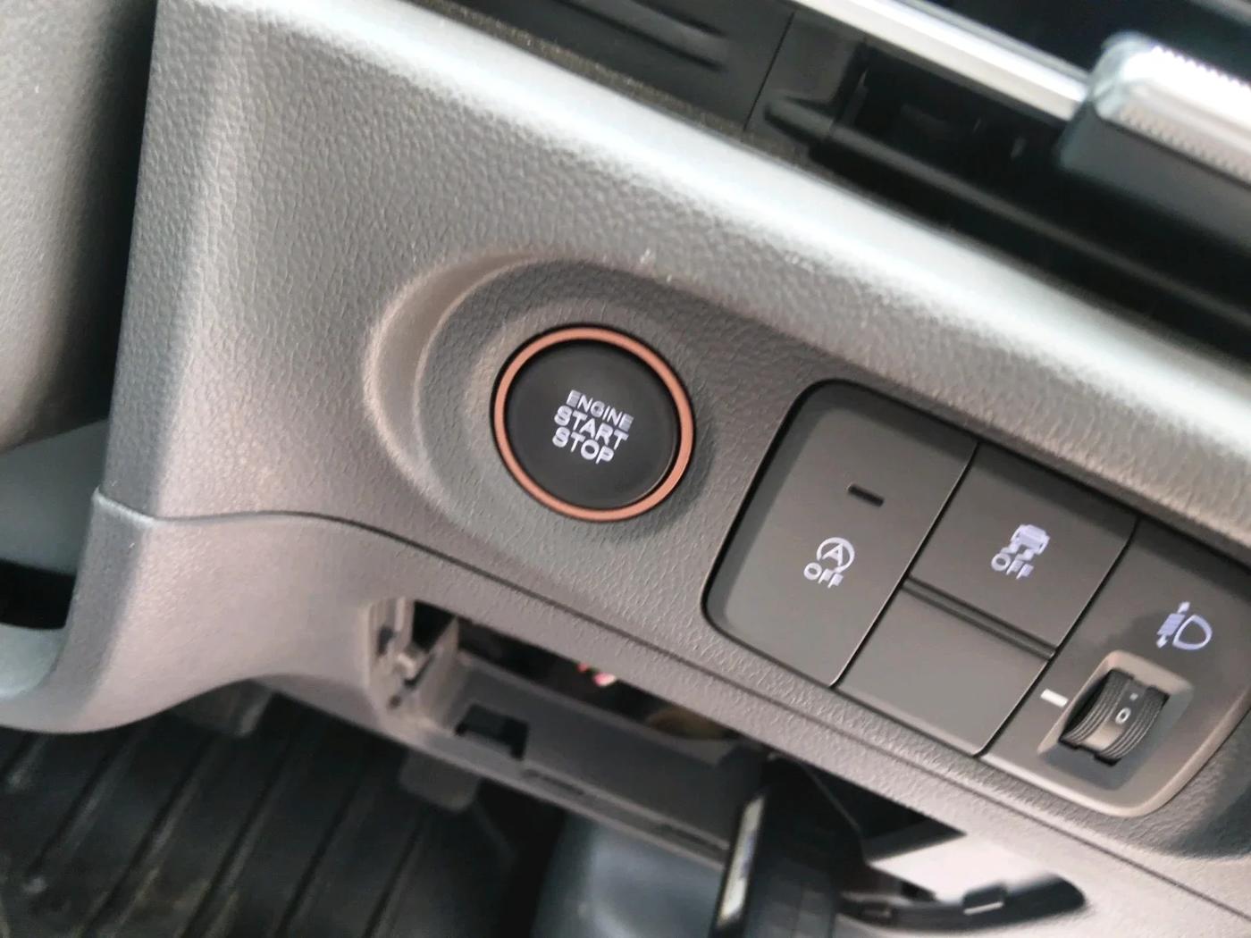 2024 Hyundai Creta Creta SX (O) 1.5 MPI IVT, Petrol, Automatic, 8,709 km, interior