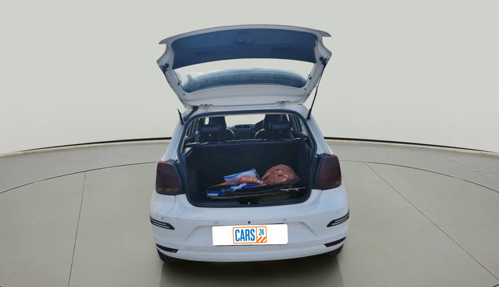 2015 Volkswagen Polo HIGHLINE1.2L, Petrol, Manual, 1,79,459 km, exterior