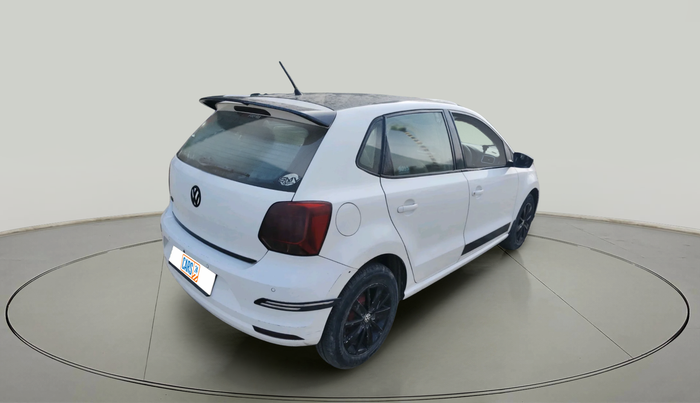 2015 Volkswagen Polo HIGHLINE1.2L, Petrol, Manual, 1,79,459 km, exterior