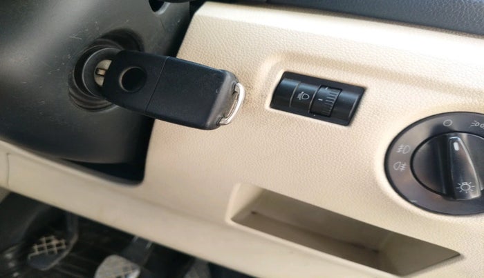 2011 Skoda Fabia ELEGANCE 1.2 MPI, Petrol, Manual, 1,90,648 km, interior