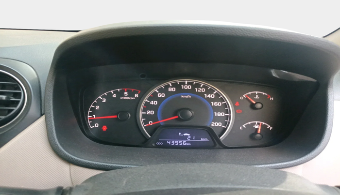 2017 Hyundai Grand i10 SPORTZ (O) 1.2 U2 CRDI, Diesel, Manual, 43,956 km, interior