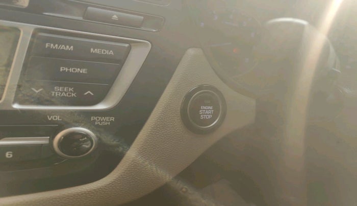 2014 Hyundai i20 ASTA 1.2, Petrol, Manual, 63,715 km, interior