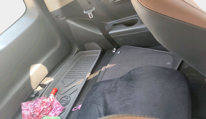 2023 MG HECTOR PLUS SAVVY PRO 1.5 TURBO CVT 6 STR, Petrol, Automatic, 18,100 km, interior