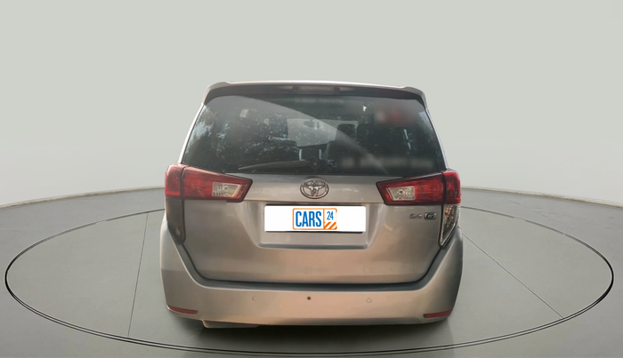 2017 Toyota Innova Crysta 2.4 G 7 STR, Diesel, Manual, 1,71,637 km, exterior