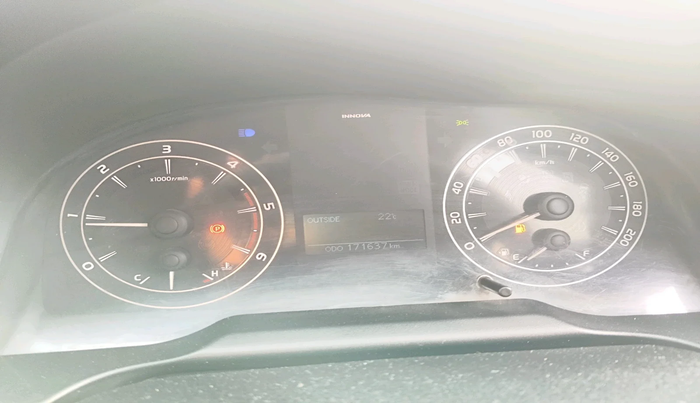 2017 Toyota Innova Crysta 2.4 G 7 STR, Diesel, Manual, 1,71,637 km, interior