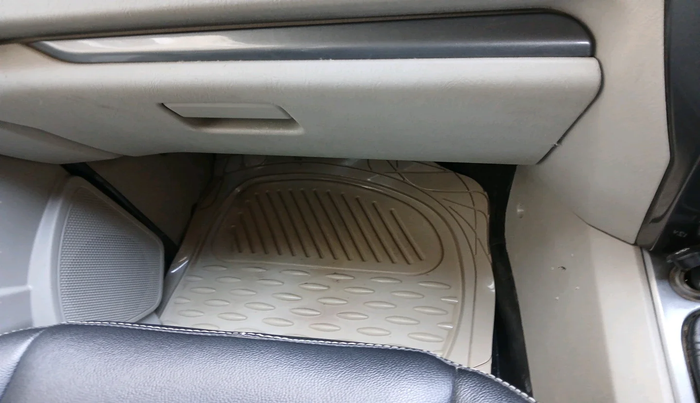 2019 Mahindra Scorpio S9, Diesel, Manual, 2,45,781 km, interior