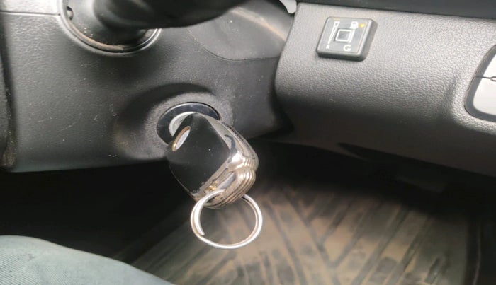 2019 Hyundai VENUE S 1.2, Petrol, Manual, 1,47,675 km, interior