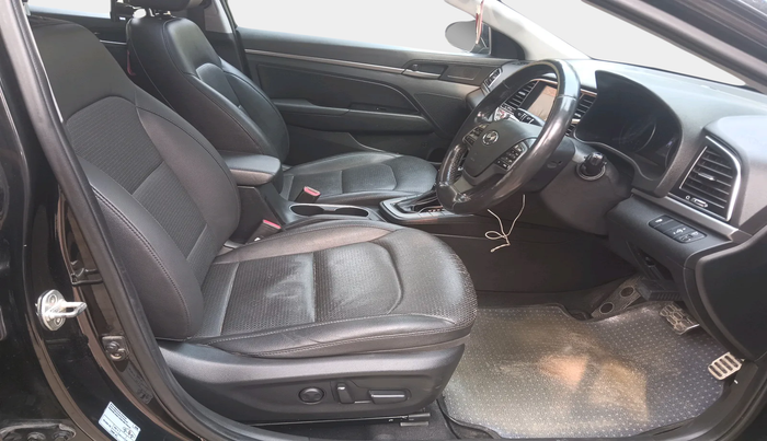 2017 Hyundai New Elantra 2.0 SX(O) AT PETROL, Petrol, Automatic, 77,041 km, interior