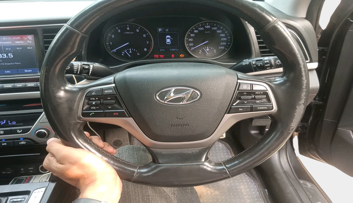 2017 Hyundai New Elantra 2.0 SX(O) AT PETROL, Petrol, Automatic, 77,041 km, interior