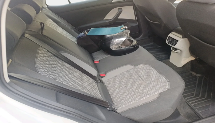 2023 Volkswagen TAIGUN HIGHLINE 1.0 TSI AT, Petrol, Automatic, 38,040 km, interior