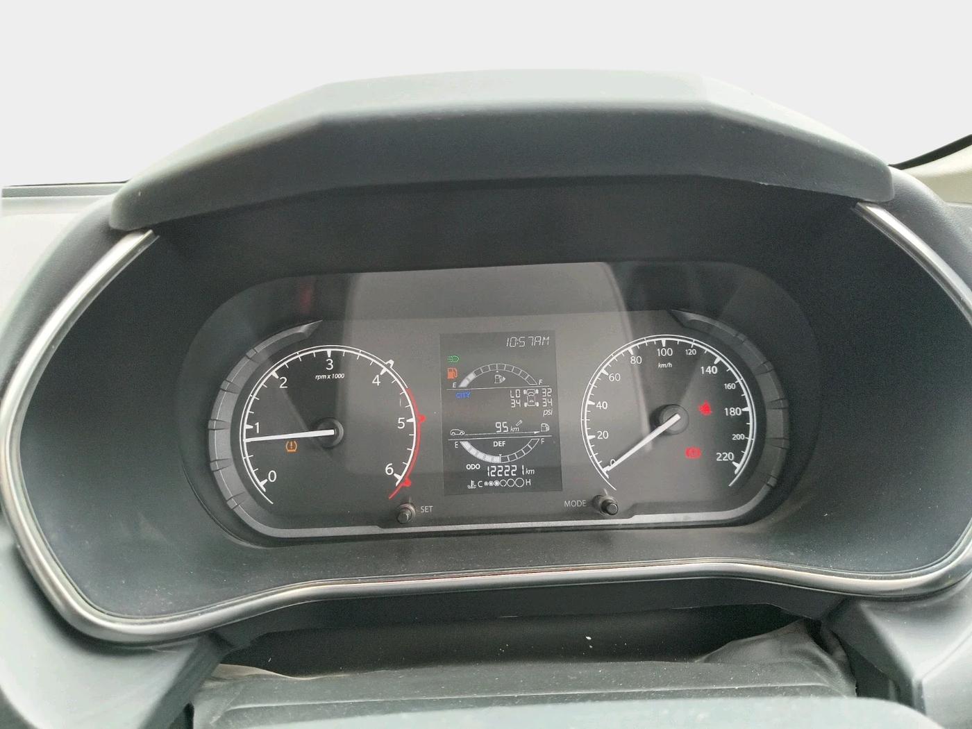 2021 Tata Safari XT PLUS, Diesel, Manual, 1,22,221 km, interior