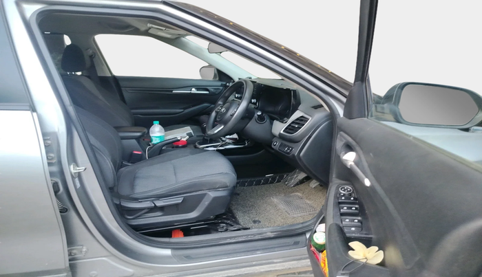 2019 KIA SELTOS HTK PLUS 1.5, Petrol, Manual, 1,00,566 km, interior