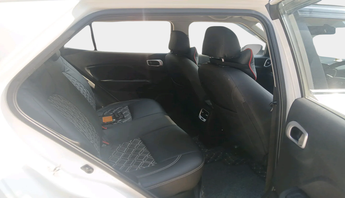 2020 Hyundai VENUE S+ 1.2, Petrol, Manual, 45,404 km, interior