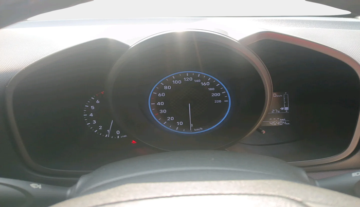 2020 Hyundai VENUE S+ 1.2, Petrol, Manual, 45,404 km, interior