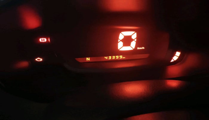 2017 Renault Kwid RXT 1.0 AMT (O), Petrol, Automatic, 43,399 km, interior