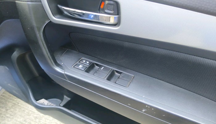 2020 Maruti Vitara Brezza ZXI, Petrol, Manual, 47,964 km, interior