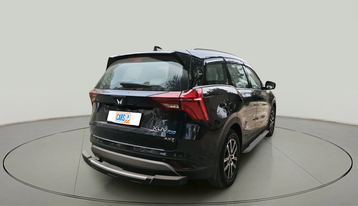 2025 Mahindra XUV700 AX 7 LUXURY D AT 7 STR, Diesel, Automatic, 20,599 km, exterior