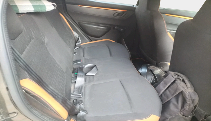 2018 Renault Kwid CLIMBER 1.0 AMT, Petrol, Automatic, 27,854 km, interior